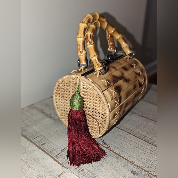 WaiWai Bamboo Tassel Handbag - Picture 2 of 10